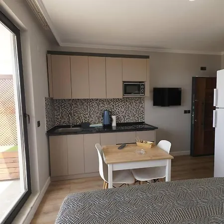 Royal Homes 502 Апарт-отель Анталья